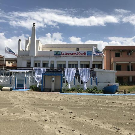 La Veranda Hotel Ardea Exterior foto